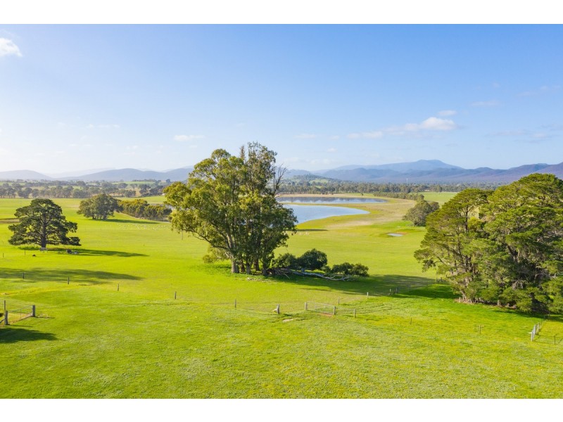 149 Mirranatwa School Road, Mirranatwa VIC 3294