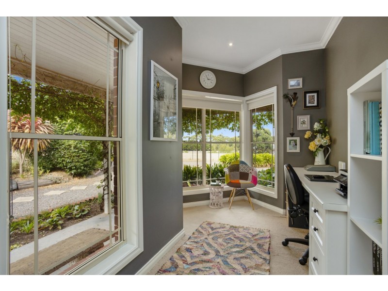 55 Rippon Road, Hamilton VIC 3300