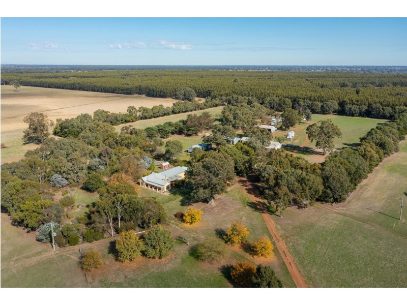 145 Perns Lane, Englefield VIC 3407