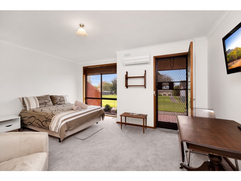 5 Russell Street, Macarthur VIC 3286