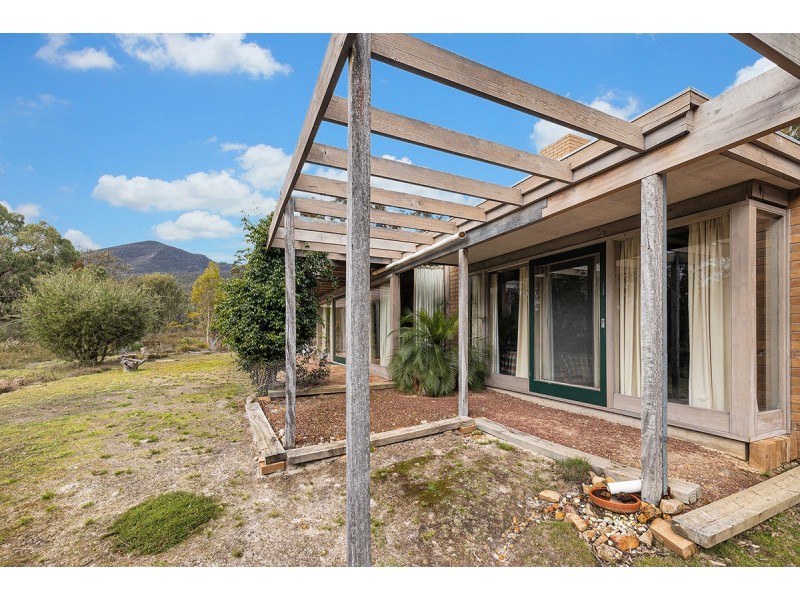 25 Henham Track, Mirranatwa VIC 3294