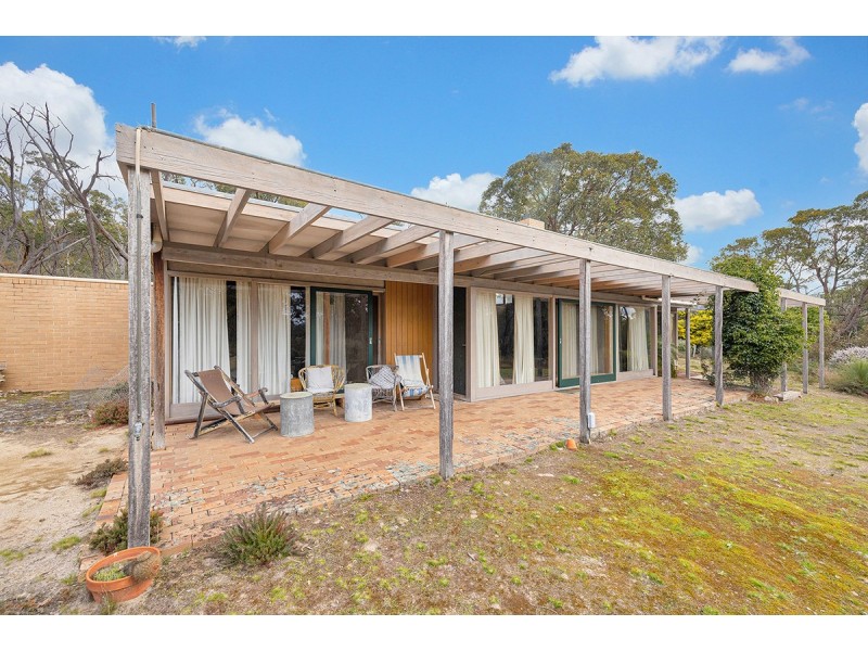 25 Henham Track, Mirranatwa VIC 3294