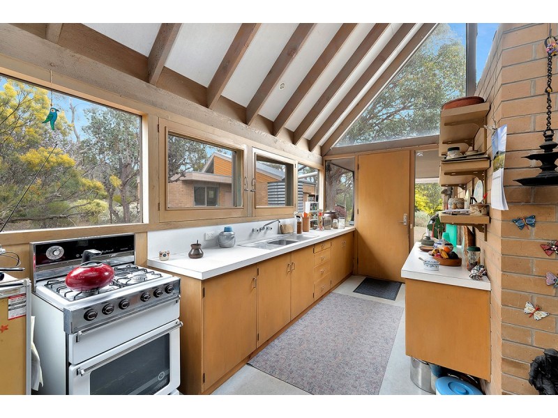 25 Henham Track, Mirranatwa VIC 3294