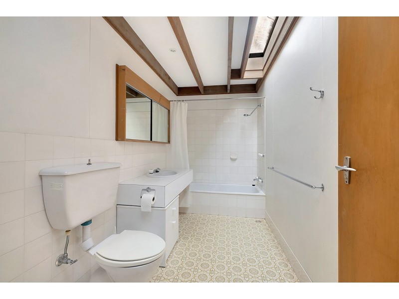 25 Henham Track, Mirranatwa VIC 3294