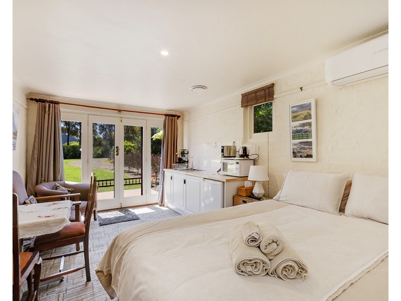271 Pierrepoint Road, Tarrington VIC 3301