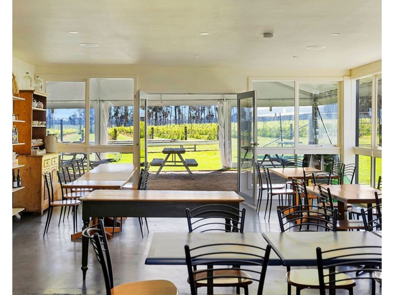 271 Pierrepoint Road, Tarrington VIC 3301