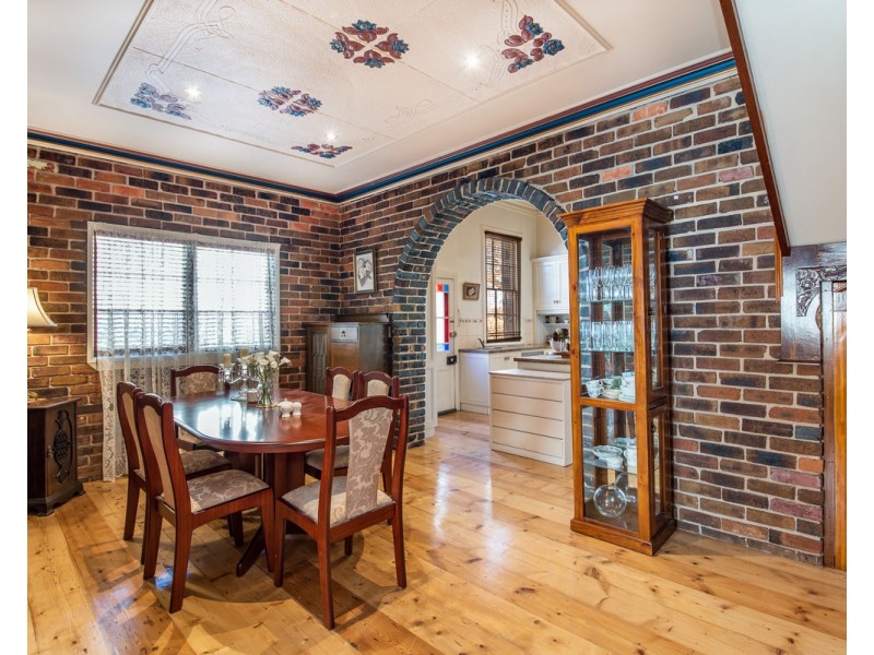 30 Burns Street, Hamilton VIC 3300