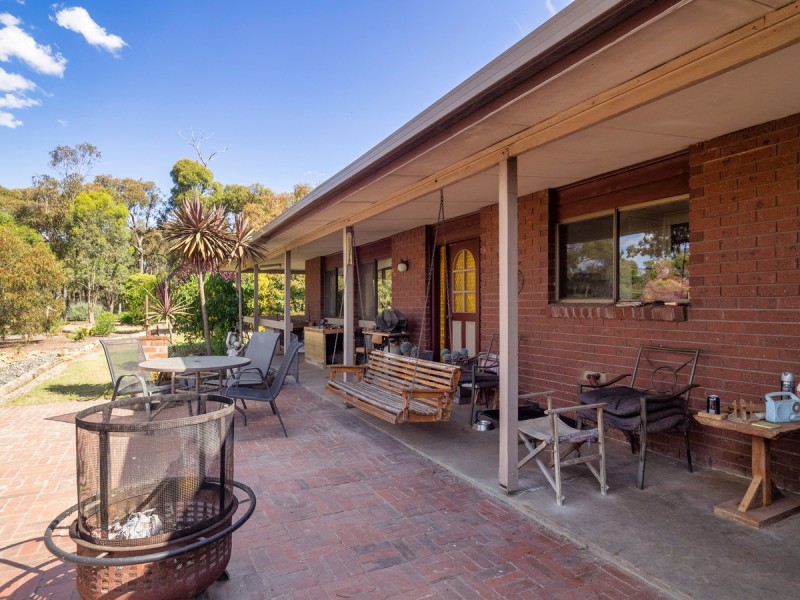 94 Westgate Road, Armstrong VIC 3377
