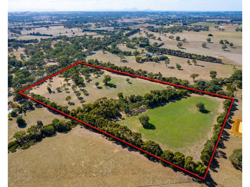 4 J Addinsalls Road, Hamilton VIC 3300