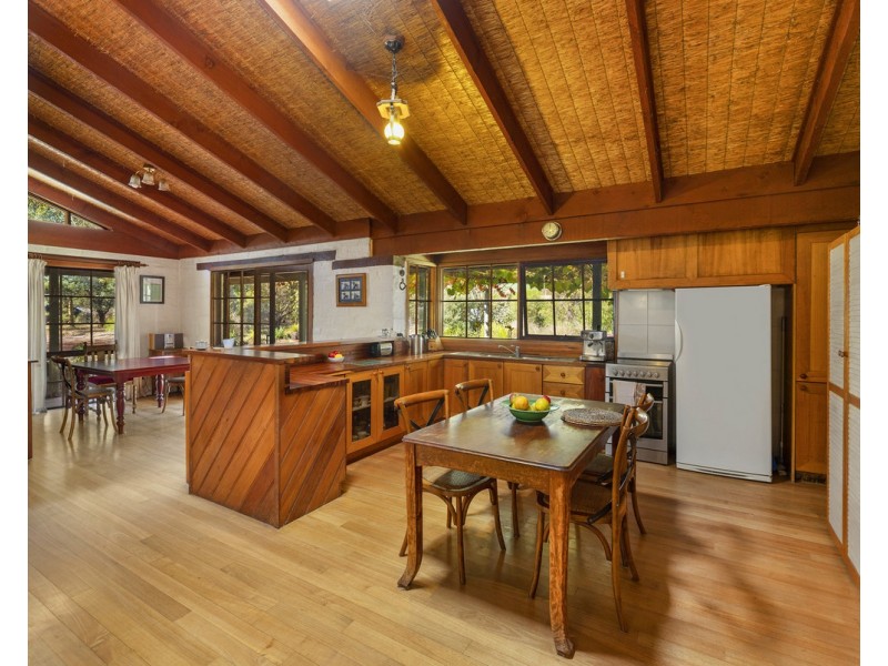 4 J Addinsalls Road, Hamilton VIC 3300