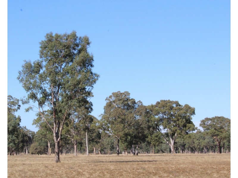 412 Victoria Point Road, Victoria Valley VIC 3294