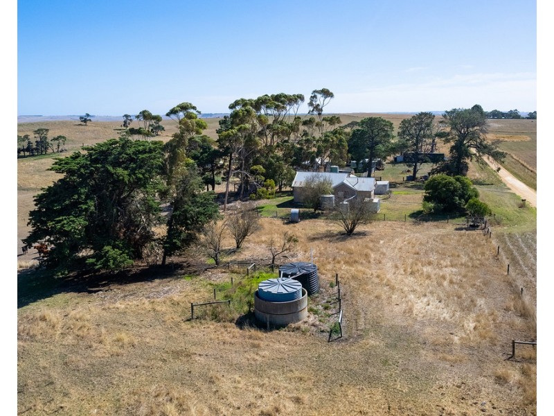 109 Eagles Road, Paschendale VIC 3315