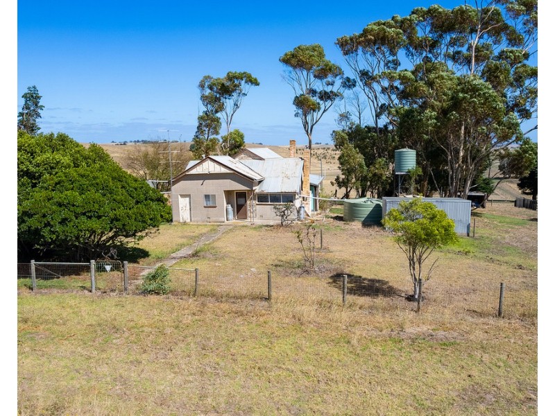 109 Eagles Road, Paschendale VIC 3315