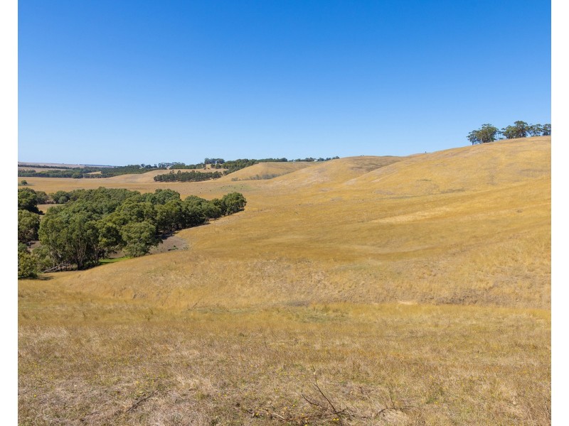 109 Eagles Road, Paschendale VIC 3315