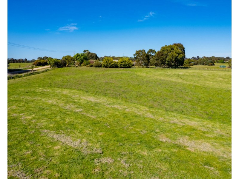 100 Kurtzes Road, Hamilton VIC 3300