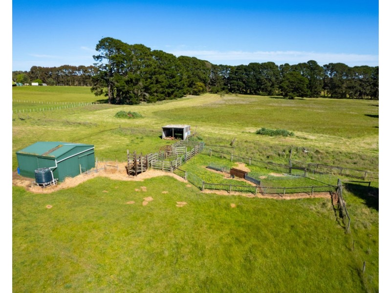 100 Kurtzes Road, Hamilton VIC 3300