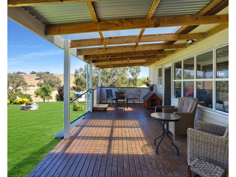 219 Gibsons Road, Tarrayoukyan VIC 3315