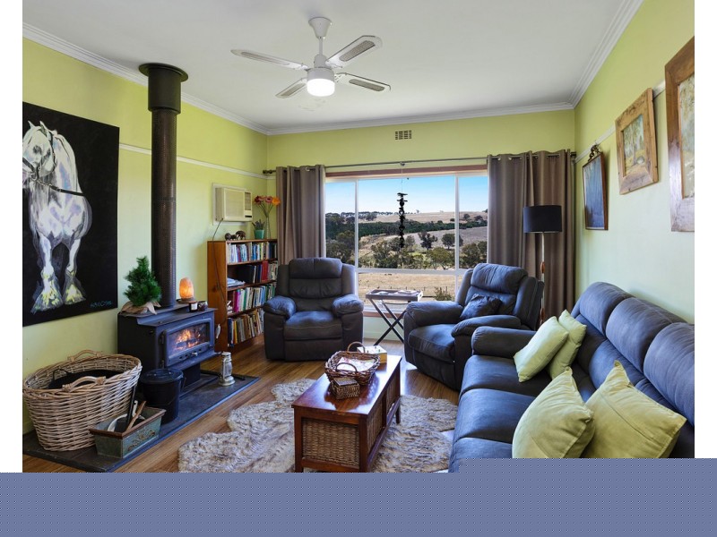 219 Gibsons Road, Tarrayoukyan VIC 3315