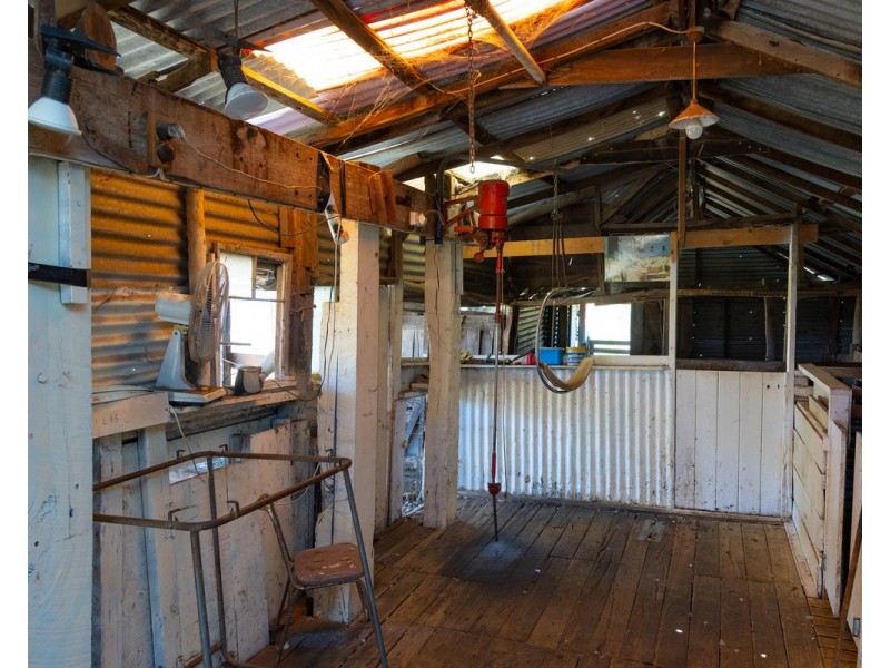 219 Gibsons Road, Tarrayoukyan VIC 3315