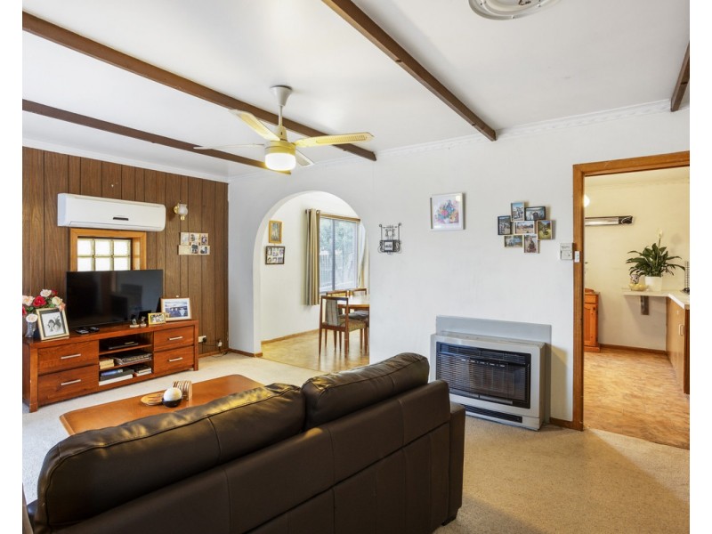 42 Laidlaw Street, Hamilton VIC 3300