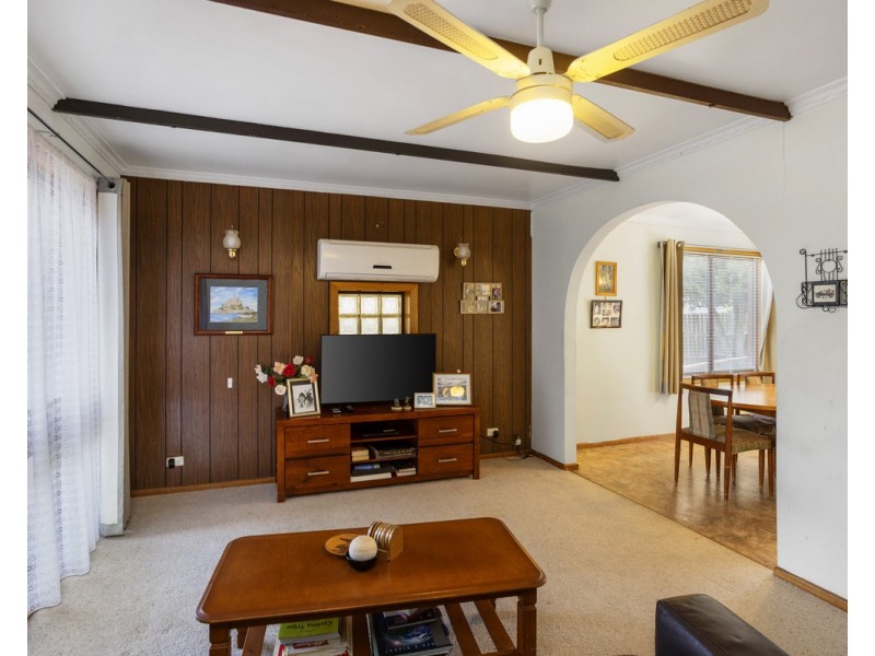 42 Laidlaw Street, Hamilton VIC 3300