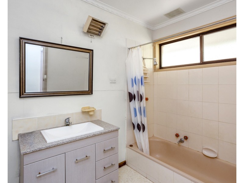 42 Laidlaw Street, Hamilton VIC 3300