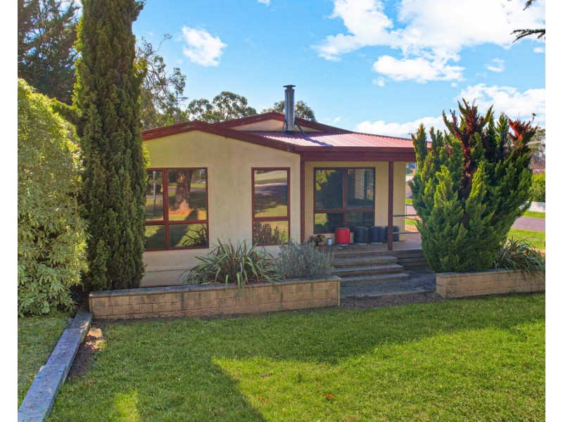 65 Greenham Street, Dartmoor VIC 3304