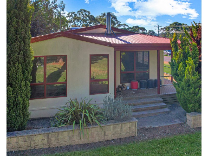 65 Greenham Street, Dartmoor VIC 3304