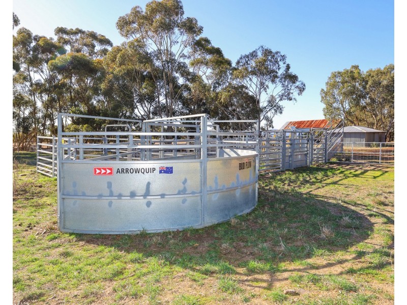 993 McIntyres Crossing Road, Dunkeld VIC 3294
