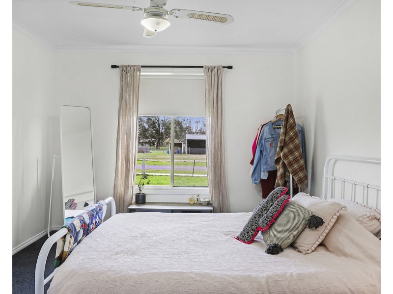 14 Barker Street, Cavendish VIC 3314