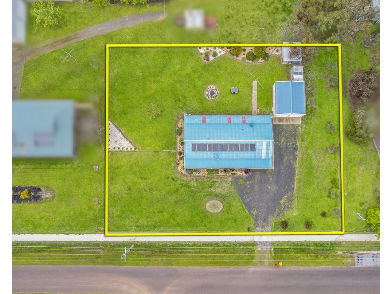 14 Barker Street, Cavendish VIC 3314