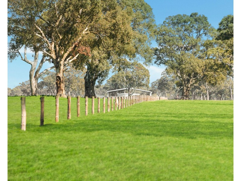 813 Yarramyljup Road, Rocklands VIC 3401