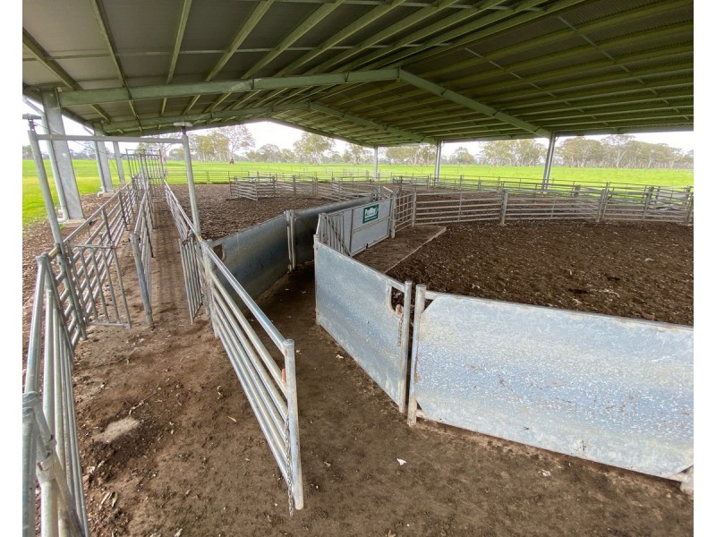 813 Yarramyljup Road, Rocklands VIC 3401