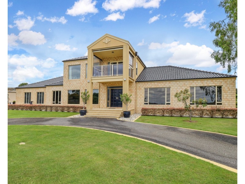 65 Leura Lane, Hamilton VIC 3300