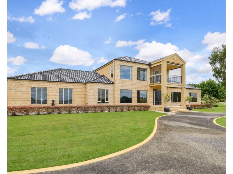 65 Leura Lane, Hamilton VIC 3300