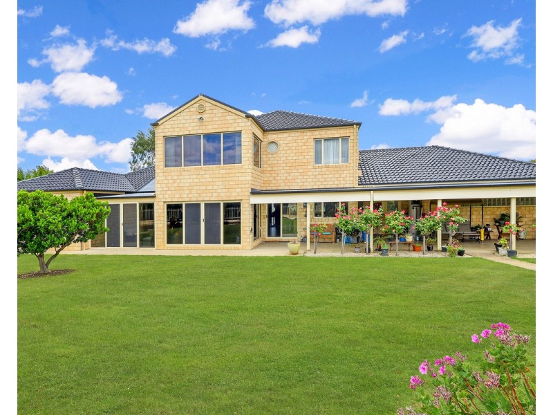 65 Leura Lane, Hamilton VIC 3300