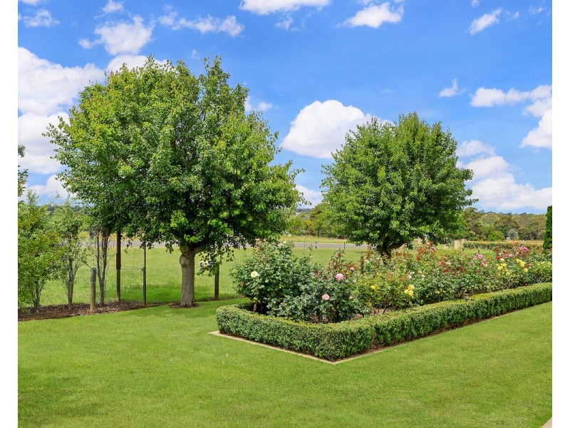 65 Leura Lane, Hamilton VIC 3300