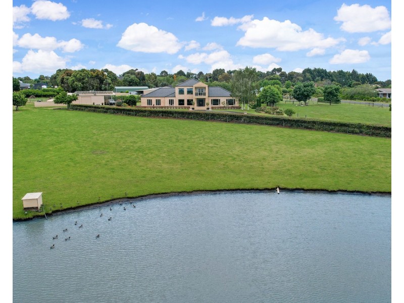 65 Leura Lane, Hamilton VIC 3300