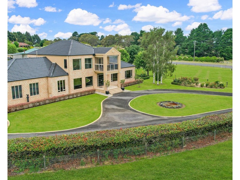 65 Leura Lane, Hamilton VIC 3300