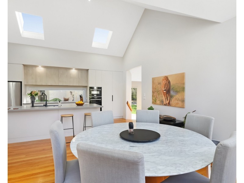 3 Grosvenor Place, Hamilton VIC 3300