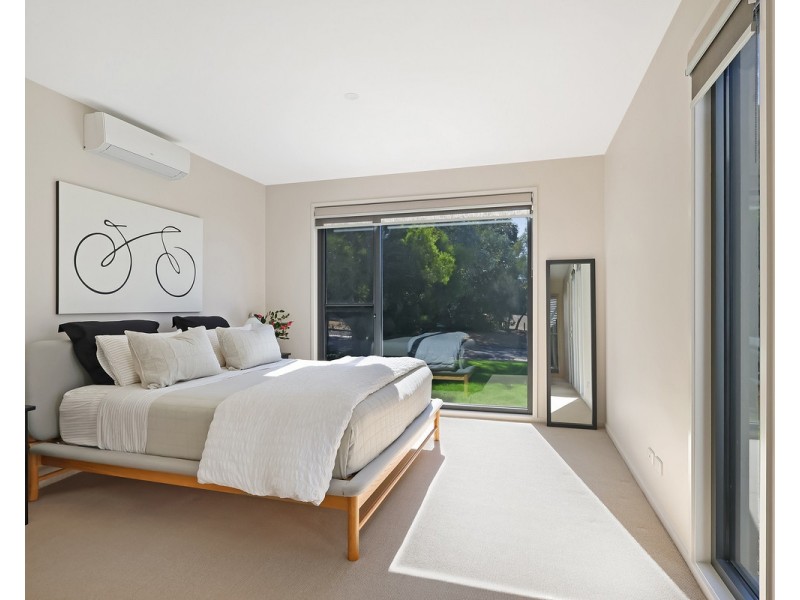 3 Grosvenor Place, Hamilton VIC 3300