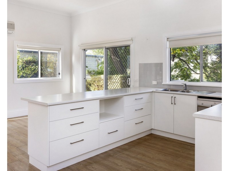 30 Skene Street, Hamilton VIC 3300