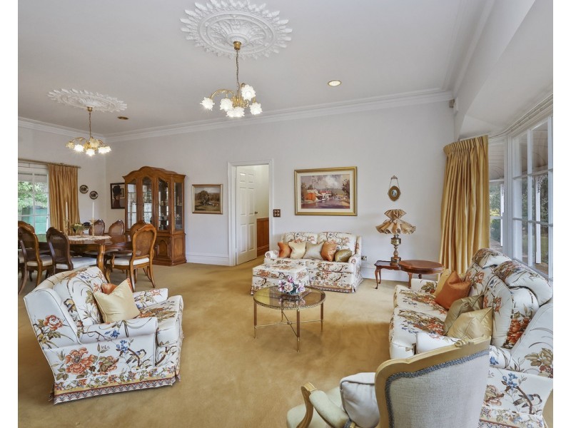 7 Grosvenor Place, Hamilton VIC 3300