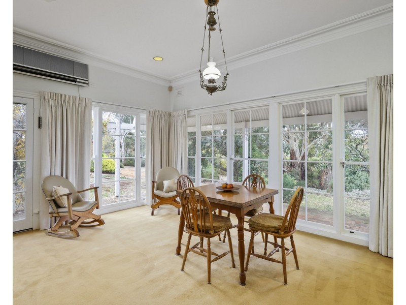 7 Grosvenor Place, Hamilton VIC 3300