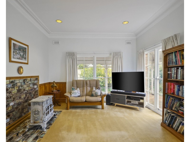 7 Grosvenor Place, Hamilton VIC 3300