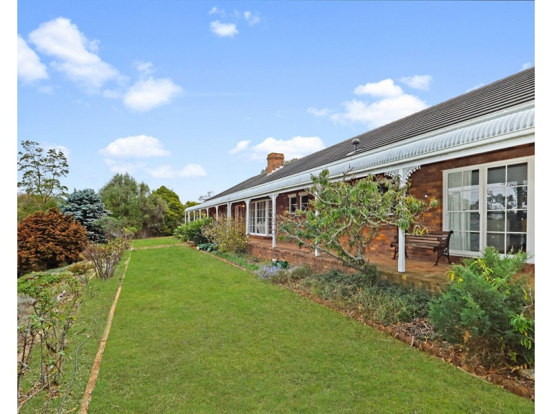 7 Grosvenor Place, Hamilton VIC 3300