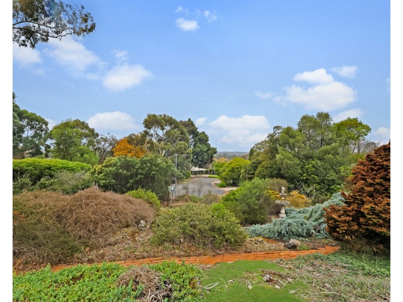 7 Grosvenor Place, Hamilton VIC 3300