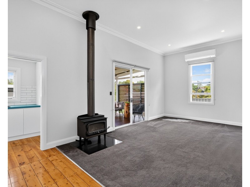 16 Goldsmith Street, Hamilton VIC 3300