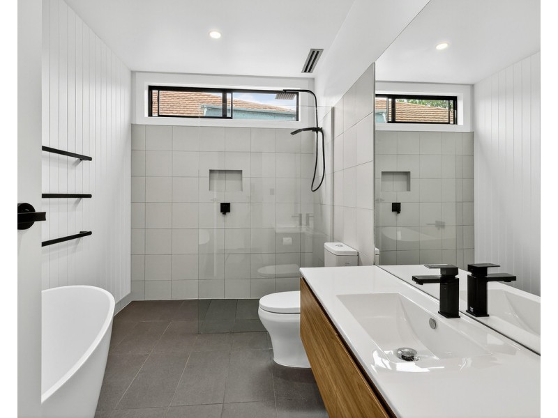 16 Goldsmith Street, Hamilton VIC 3300
