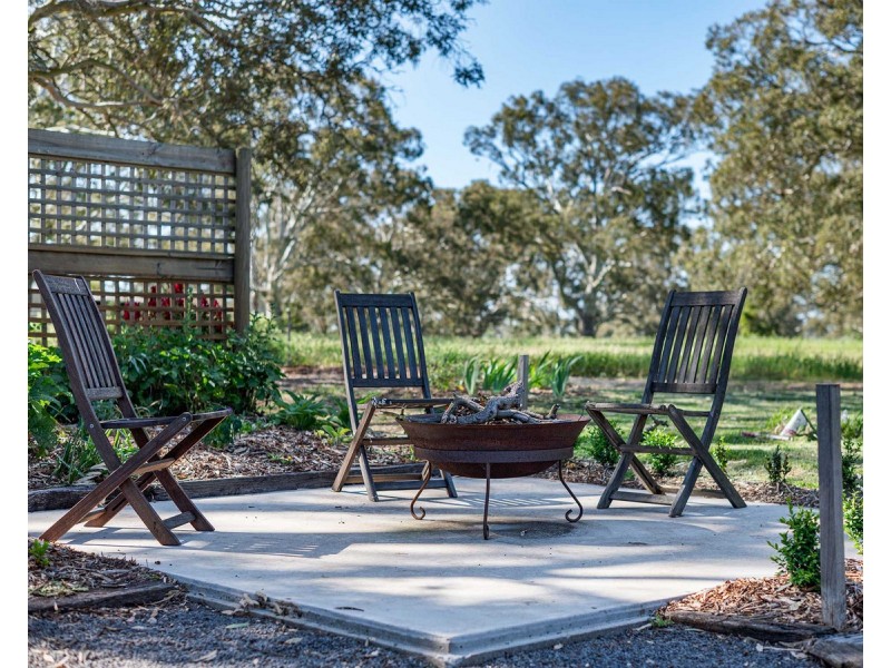 6997 Dartmoor-Hamilton Road, Hamilton VIC 3300